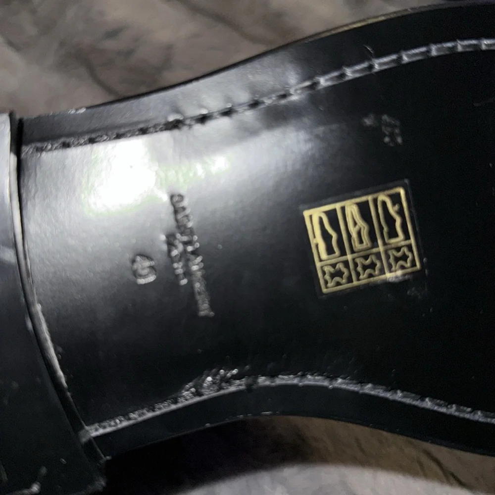 Saint Laurent new with box boots size 40 great condition - Picture 3 of 13